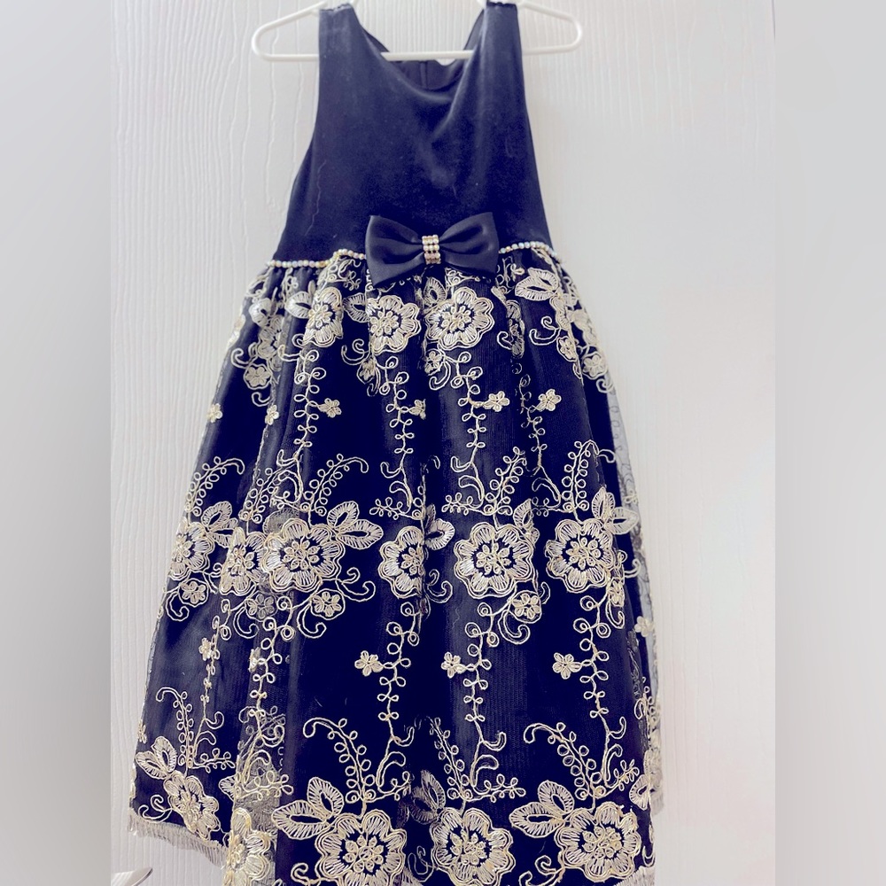 Size 6 Girls Special Occassion Dress